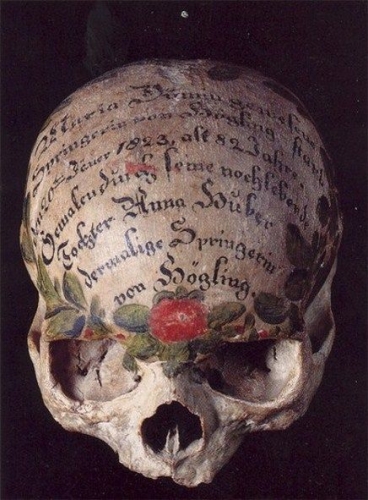 bavière-painted-skulls.jpg